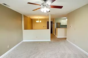34 Newhall St, Lowell, MA 01852 - Photo 8