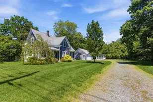 18 Nobscussett Rd, Dennis, MA 02638 - Photo 1