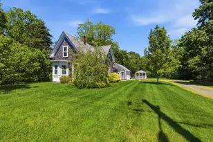 18 Nobscussett Rd, Dennis, MA 02638 - Photo 2