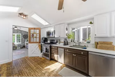 211 Village St, Medway, MA 02053 - Photo 8