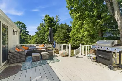 211 Village St, Medway, MA 02053 - Photo 32