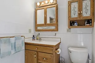 211 Village St, Medway, MA 02053 - Photo 30