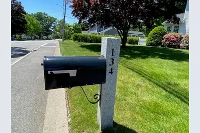134 Dalton Road, Chelmsford, MA 01824 - Photo 2
