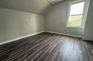 908 Plymouth Ave, Fall River, MA 02721 - Photo 12