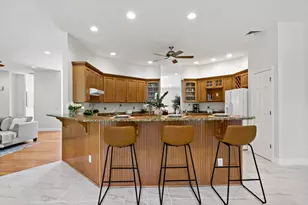 19 Azalea Dr, Dartmouth, MA 02747 - Photo 10