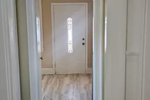 18 Gilbert Ct, Malden, MA 02148 - Photo 2