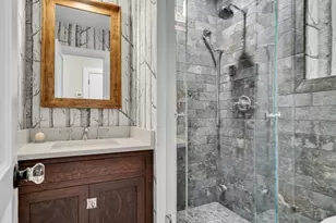 284 Bunker Hill St, Boston, MA 02129 - Photo 30