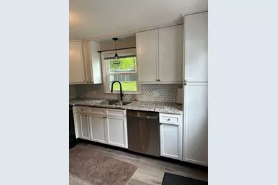 11 Friar Tuck Ln, Oxford, MA 01540 - Photo 6