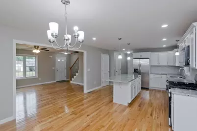 147 Parkerview St., Springfield, MA 01119 - Photo 6
