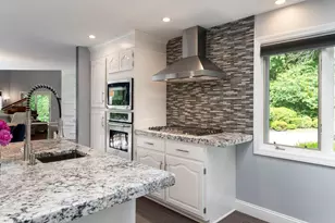 550 Wolf Swamp, Longmeadow, MA 01106 - Photo 18