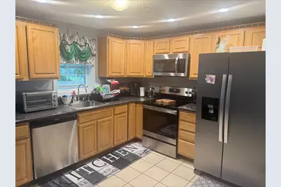 17 Foster St #15, Brockton, NH 03201 - Photo 2