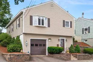 27 Woodside, Salem, MA 01970 - Photo 2