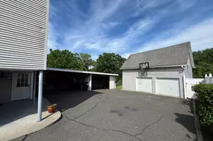 9 Indian Leap, Springfield, MA 01151 - Photo 2