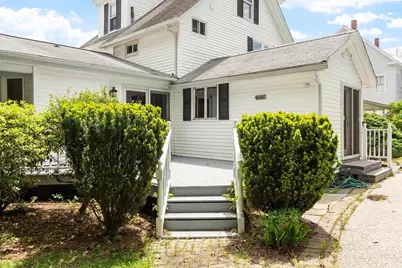 24 Oak Ave, Leominster, MA 01453 - Photo 6
