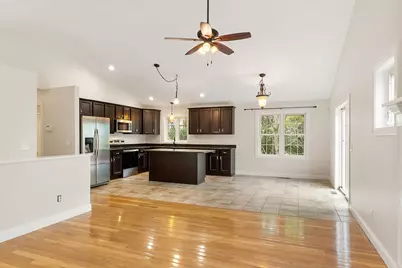 16 Cadorna Rd, Worcester, MA 01605 - Photo 16