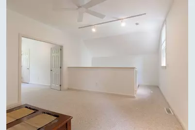 114 S Main St, Northampton, MA 01062 - Photo 38