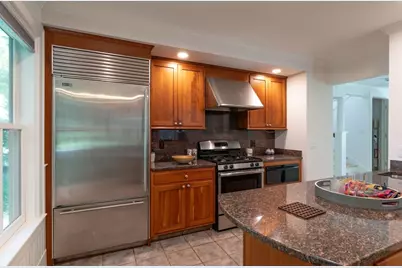 114 S Main St, Northampton, MA 01062 - Photo 10