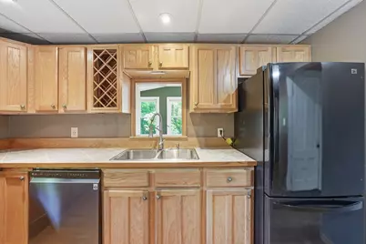 390 Main St, Hampden, MA 01036 - Photo 10