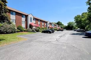 2400 Skyline Dr, Lowell, MA 01854 - Photo 18