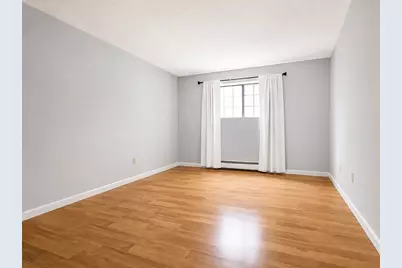 2400 Skyline Dr #1, Lowell, MA 01854 - Photo 8