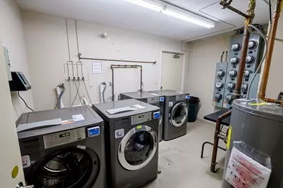 2400 Skyline Dr #1, Lowell, MA 01854 - Photo 14