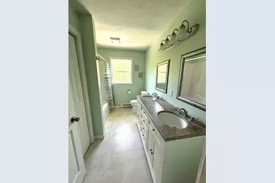 1026 Worcester Rd, New Braintree, MA 01531 - Photo 14