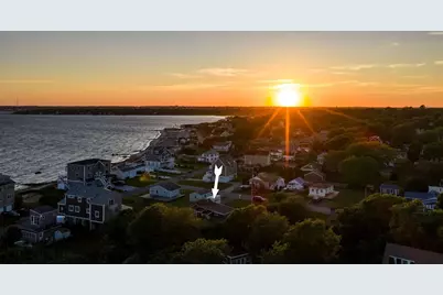 3 Rockland St, Fairhaven, MA 02719 - Photo 4