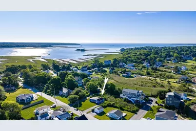 3 Rockland St, Fairhaven, MA 02719 - Photo 2