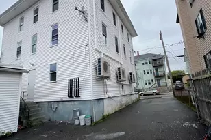 1017 Pine St, Fall River, MA 02723 - Photo 34