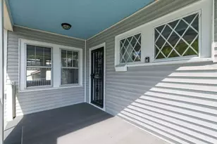 1388 Central St, Stoughton, MA 02072 - Photo 30
