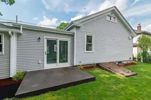 1388 Central St, Stoughton, MA 02072 - Photo 8