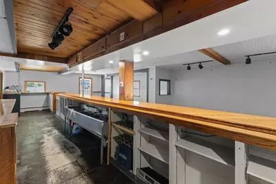 31 E Brookfield Rd, North Brookfield, MA 01535 - Photo 12