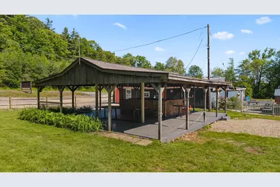 31 E Brookfield Rd, North Brookfield, MA 01535 - Photo 34