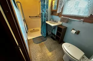 9 Spring St, Montague, MA 01376 - Photo 10