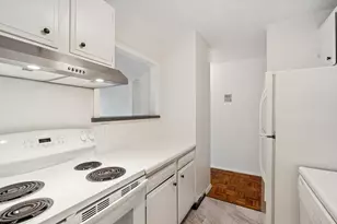 1105 Massachusetts Ave, Cambridge, MA 02138 - Photo 4