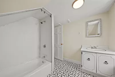 15 Shepherd St, Gloucester, MA 01930 - Photo 12