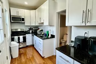 460 E 7th St, Boston, MA 02127 - Photo 4