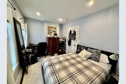 152 L St #1, Boston, MA 02127 - Photo 6