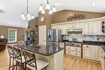 493 Hubbardston Rd, Barre, MA 01005 - Photo 12