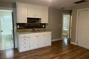 23 Lafayette St, Haverhill, MA 01832 - Photo 2