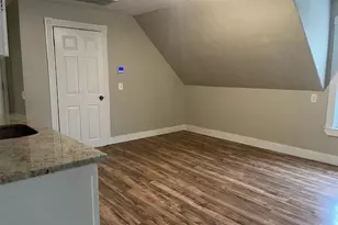 23 Lafayette St, Haverhill, MA 01832 - Photo 4