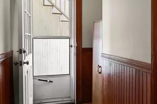 191 W 6th St, Lowell, MA 01850 - Photo 22