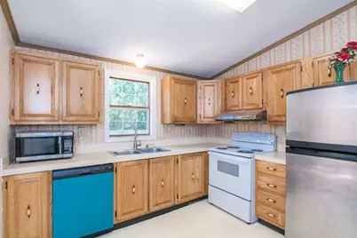 101 Stockbridge Street, Hadley, MA 01035 - Photo 12