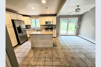 27 Lee Street, East Longmeadow, MA 01028 - Photo 8