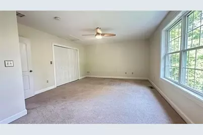 172 Arah St, Manchester, NH 03104 - Photo 34