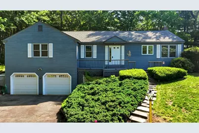 4 Ladyslipper Ln, Hadley, MA 01035 - Photo 1