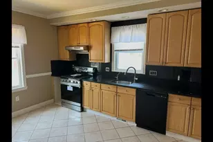 4 Seafoam Ave, Winthrop, MA 02152 - Photo 2