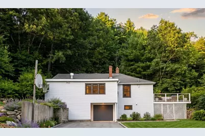27 High St, Sturbridge, MA 01518 - Photo 1