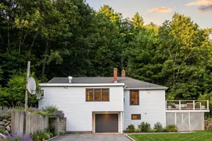 27 High St, Sturbridge, MA 01518 - Photo 1