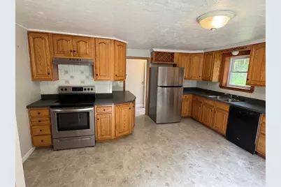 27 High St, Sturbridge, MA 01518 - Photo 8